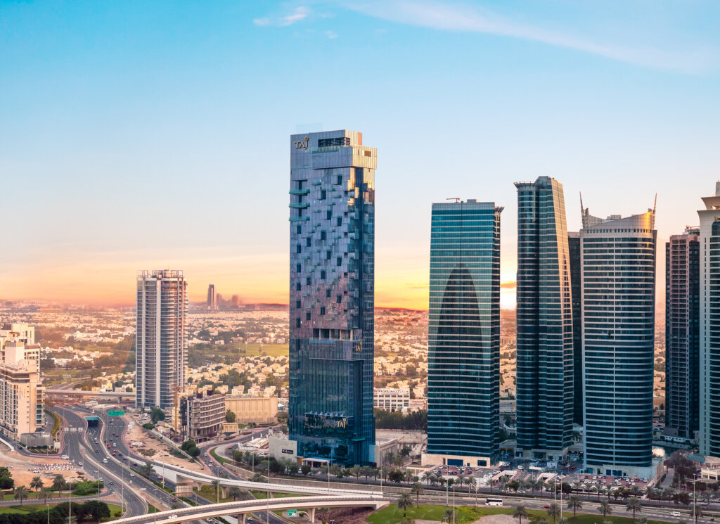 Taj Jumeirah Lakes Towers afbeelding